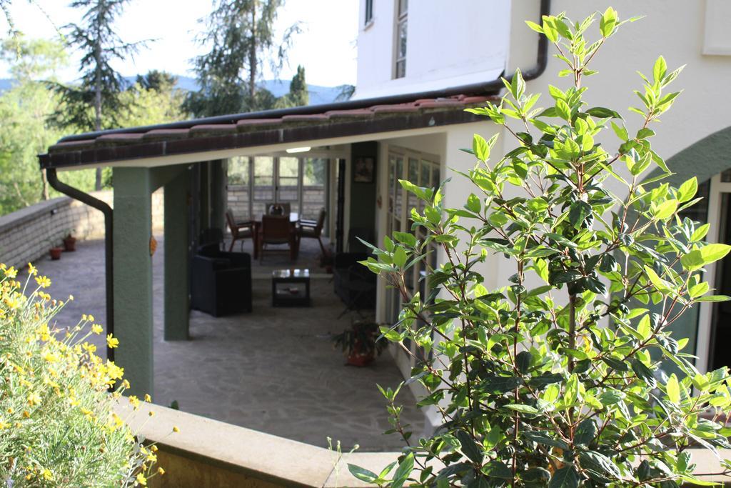 Bed And Breakfast Romantica Evasione Сутри Екстериор снимка