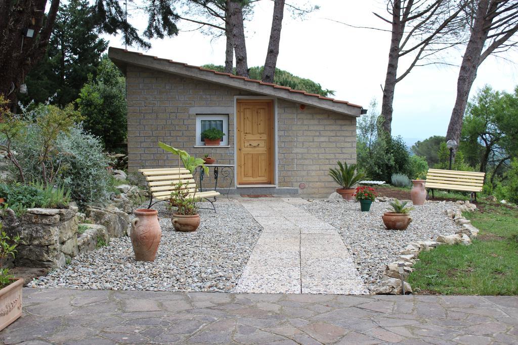 Bed And Breakfast Romantica Evasione Сутри Екстериор снимка