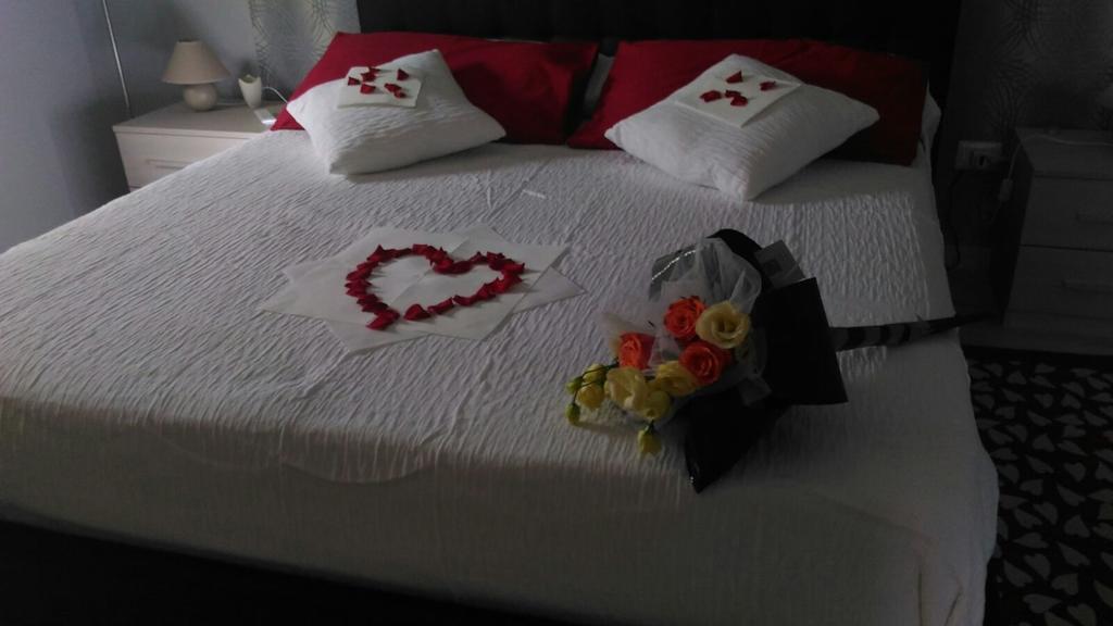 Bed And Breakfast Romantica Evasione Сутри Екстериор снимка