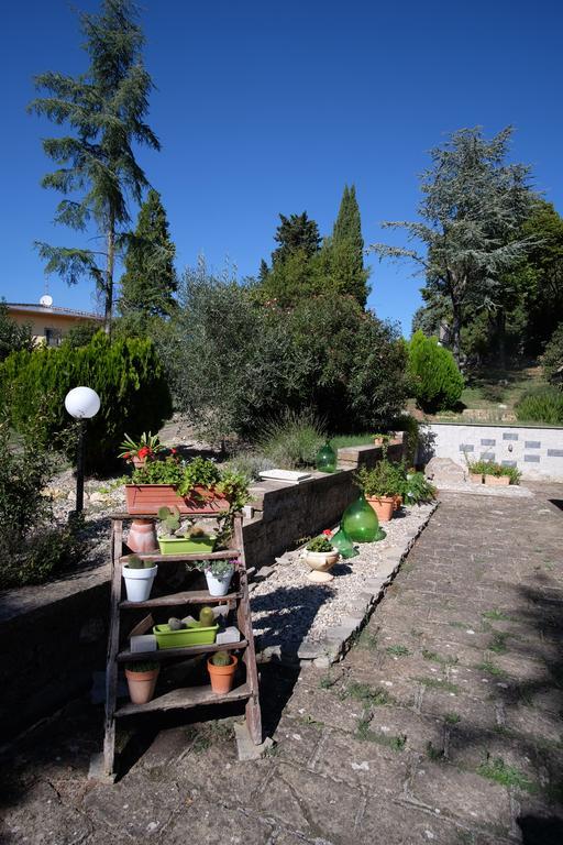 Bed And Breakfast Romantica Evasione Сутри Екстериор снимка